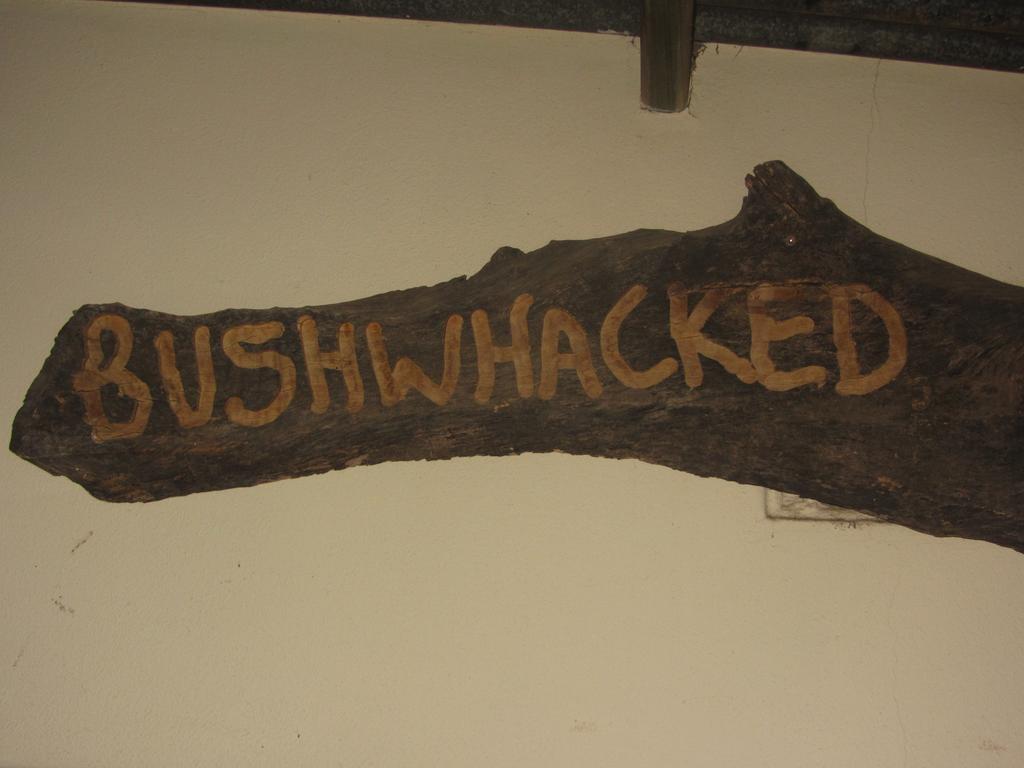 ホテル Bushwhacked バーバートン エクステリア 写真
